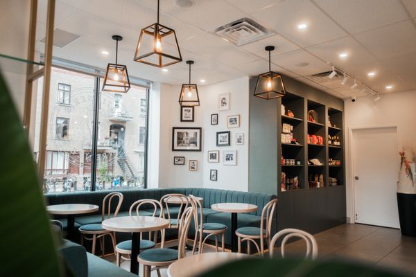 Patisserie Lawrence V. by null