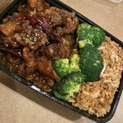 Blaq Dragon - General Moe's Chicken with shrimp fried rice