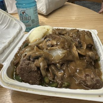 Adela’s Country Eatery - Short rib was the best item - Hawaiian Near Me - Kaneohe, Hawaii