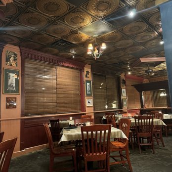 Ducks Grille & Bar - Dining area - American Near Me - Jacksonville, North Carolina Ducks Grille & Bar - Dining area - American Near Me - Jacksonville, North Carolina