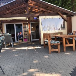 hollys Cafe
