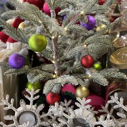 Poesy - Custom light up table top tree and snowflake tea candle holder