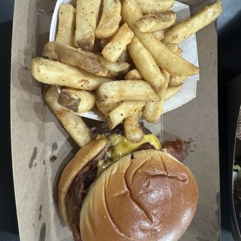 Smash'd Burger Bar - PEANUT BUTTER OUTLAW - changes pepper jack cheese for american - Burgers Near Me - Indianapolis, Indiana Smash'd Burger Bar - PEANUT BUTTER OUTLAW - changes pepper jack cheese for american - Burgers Near Me - Indianapolis, Indiana