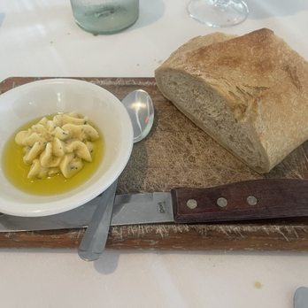 Tarpon Lodge & Restaurant - Bread and butter service - American Near Me - Bokeelia, Florida Tarpon Lodge & Restaurant - Bread and butter service - American Near Me - Bokeelia, Florida