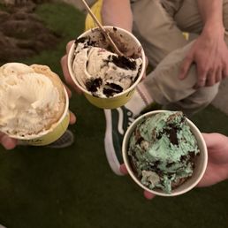 2 scoops each ! 2 scoops each !