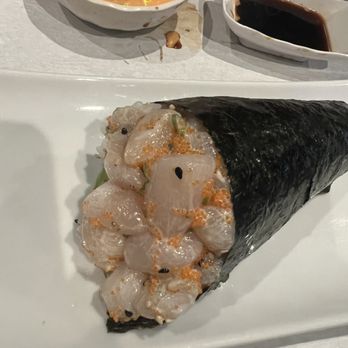 Izakaya Sushi K - scallop handroll, this was stuffed - Sushi Bars Near Me - Simi Valley, California