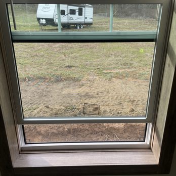 Bluegrass Home Center - window won't raise - Mobile Home Dealers Near Me - London, Kentucky