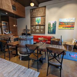 Cozy, Quaint tasting room
