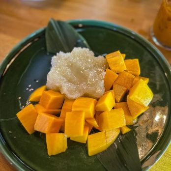 Chiang Rai - Mango with Sweet Sticky Rice - Thai Near Me - Long Beach, California Chiang Rai - Mango with Sweet Sticky Rice - Thai Near Me - Long Beach, California