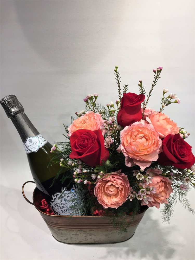 BLOOMS ON 9TH Updated July 2024 136 Photos & 11 Reviews 1420 9th