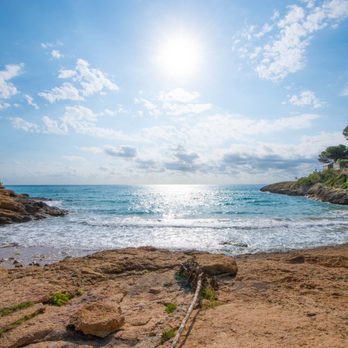 Torre de la Mora - Campgrounds Near Me - Tamarit de Mar, T