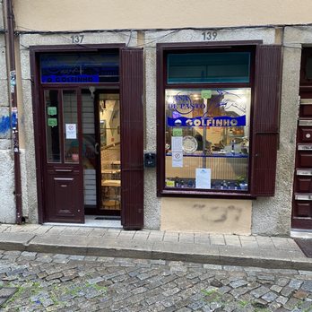 Casa De Pasto O Golfinho - Front of diner - Restaurants Near Me