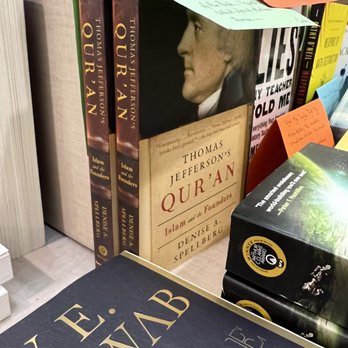 Laguna Beach Books - Bookstores Near Me - Laguna Beach, California