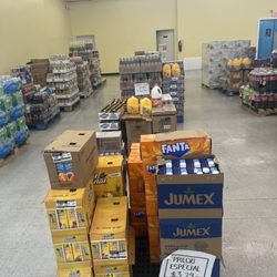 Supermetcado Puebla - Pallets of stuff