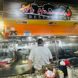 La Hacienda Restaurant and Taqueria - Breakfast bar seating