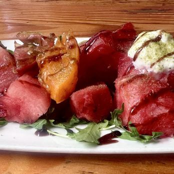 Cafeteria 15L - Tomato Watermelon and Tomato Salad - Breakfast & Brunch Near Me - Sacramento, California