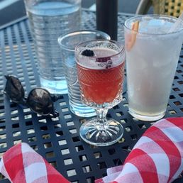 Elisa de Mora and vanilla grapefruit Italian soda