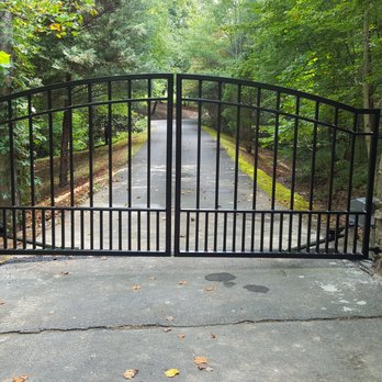 Fabco Fabrication - Entrance gates for private residence, gate openers, access control - Metal Fabricators Near Me - Cave Spring, Georgia