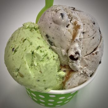 La Michoacana - 2 scoops, pistachio & banana flavors, just delicious. - Ice Cream & Frozen Yogurt Near Me - Chino, California La Michoacana - 2 scoops, pistachio & banana flavors, just delicious. - Ice Cream & Frozen Yogurt Near Me - Chino, California