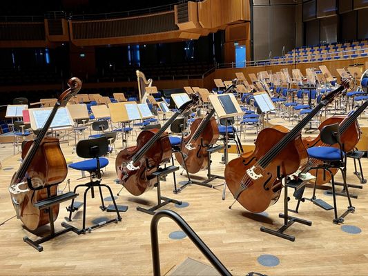 Tonhalle Düsseldorf by null