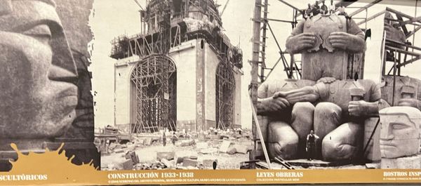 Monument to the Revolution by null