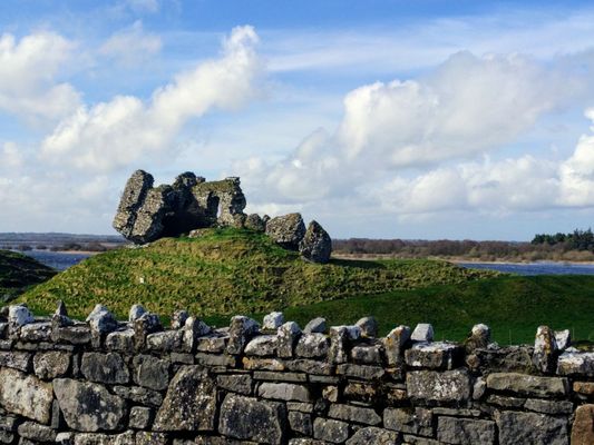 Clonmacnoise Monastic Site by null