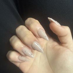 Castle Nails