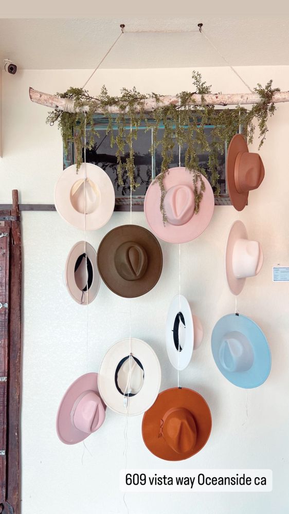 GET IT GAL Updated June 2024 609 Vista Way, Oceanside, California