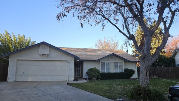 Quality Roofing Logo