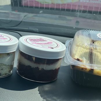 Good Cakes and Bakes - Red velvet Jar - Bakeries Near Me - Detroit, Michigan