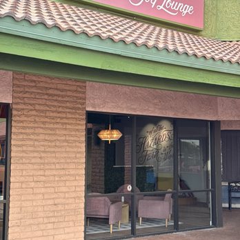 Blades Golf Lounge - Exterior of Blades Golf Lounge. Refined parlor feel of lounge upon secure entrance. Classy not stuffy. - Golf Near Me - Phoenix, Arizona Blades Golf Lounge - Exterior of Blades Golf Lounge. Refined parlor feel of lounge upon secure entrance. Classy not stuffy. - Golf Near Me - Phoenix, Arizona