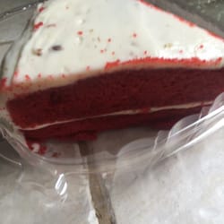 Claudie B's Restaurant - The fluffiest red velvet cake