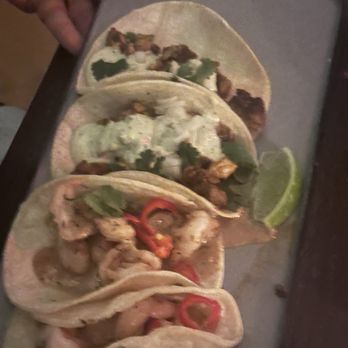 tacobarn - Mexican Near Me - Sandy Hook, Connecticut