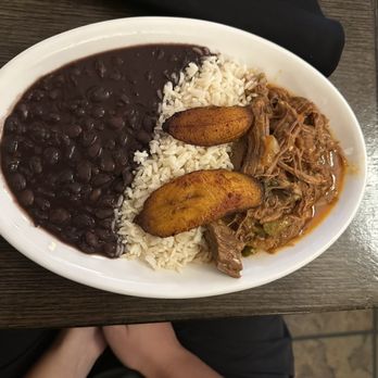 Havana Grill - Ropa Vieja - Cuban Near Me - Chicago, Illinois