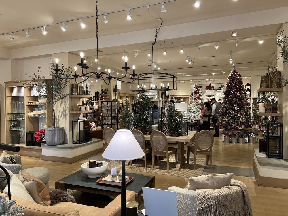 POTTERY BARN Updated September 2024 47 Reviews 3212 Knox St