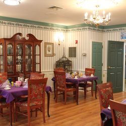 Blaire House of Tewksbury - Blaire House of Tewksbury Assisted Living Residence Solarium Dining Room