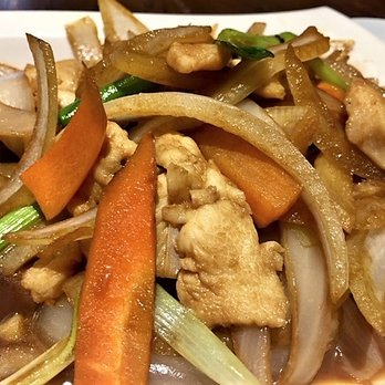 Oh Dumplings! - Chicken with scallions and veggies - Chinese Near Me - Montreal, Quebec