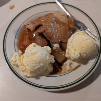 The Apple Pan - Apple Pie with vanilla ice cream - Burgers Near Me - Los Angeles, California The Apple Pan - Apple Pie with vanilla ice cream - Burgers Near Me - Los Angeles, California
