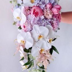 The Flower Garden Florists - Olivia
