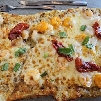 Destination 814 - Shrimp flatbread - American Near Me - Lagrange, Indiana