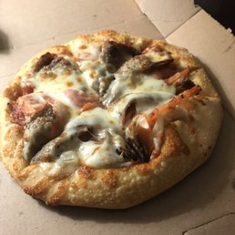 Mini Gyro Pizza. Pretty good! Mini Gyro Pizza. Pretty good!