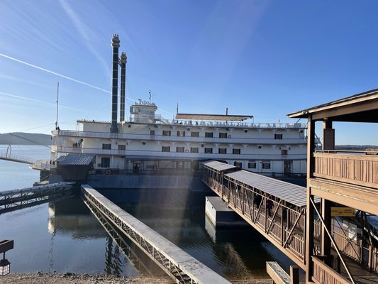 Showboat Branson Belle by null