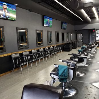 Lucky's Barber Shop - TV's are pretty high. - Barbers Near Me - Dallas, Texas