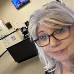 Advanced Eye Clinic - Front waiting room