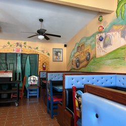 Taco Mafia - Inside