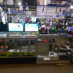 Raynham Flea Market - Computers & Electronics