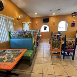 Mi Ranchito Restaurant - Dining area