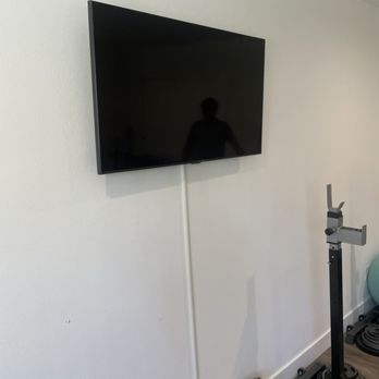LA Tech Guys - TV mounting service - TV Mounting Near Me