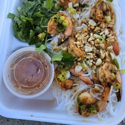 Pho 9999 - Shrimp vermicelli plate
