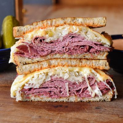 Clyde's of Chevy Chase by null